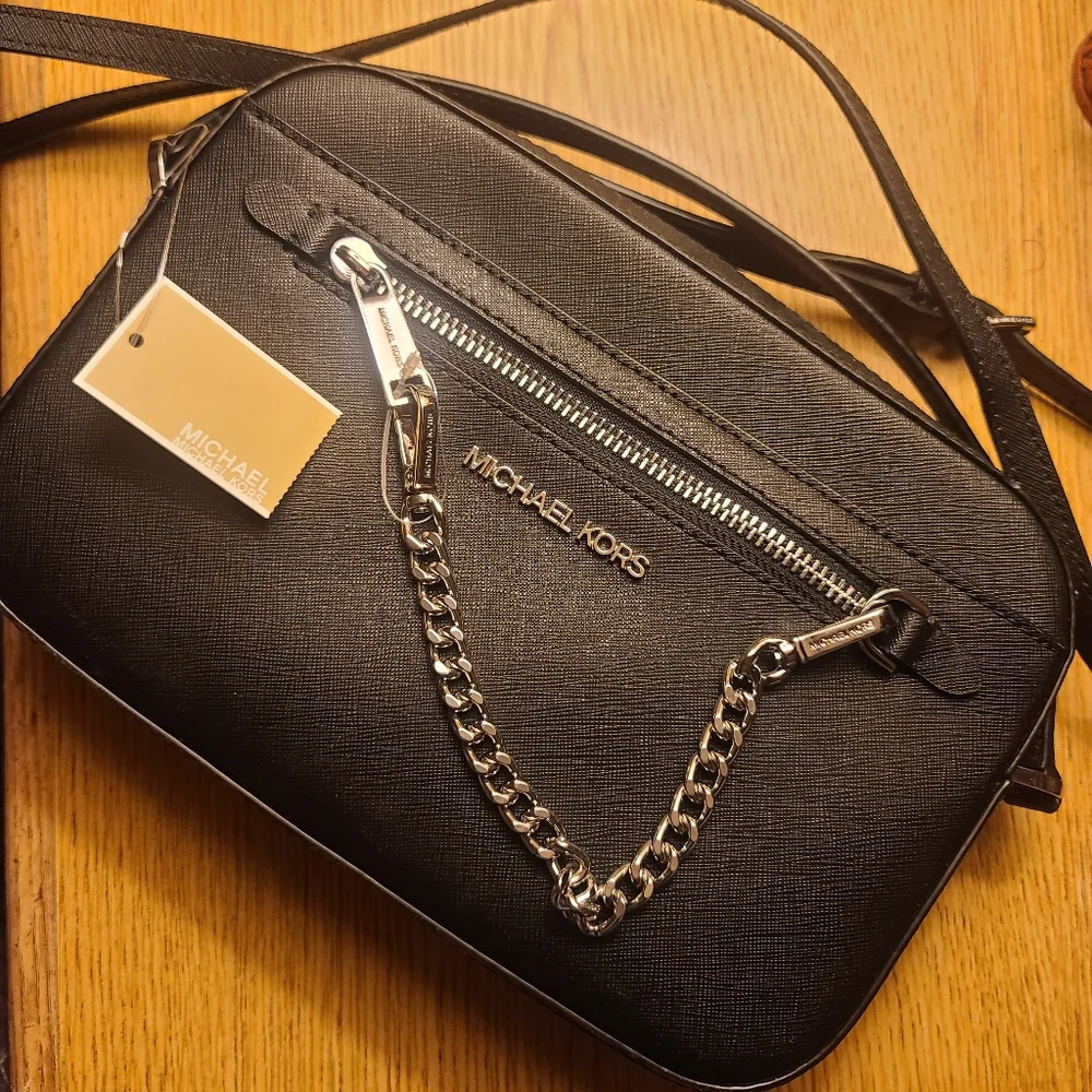 *SOLD* Michael Kors Jet Set Large Saffiano Leather Crossbody Bag Jet Black Set - Picture 3 of 12